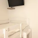 - Haus L, App 0l1004
